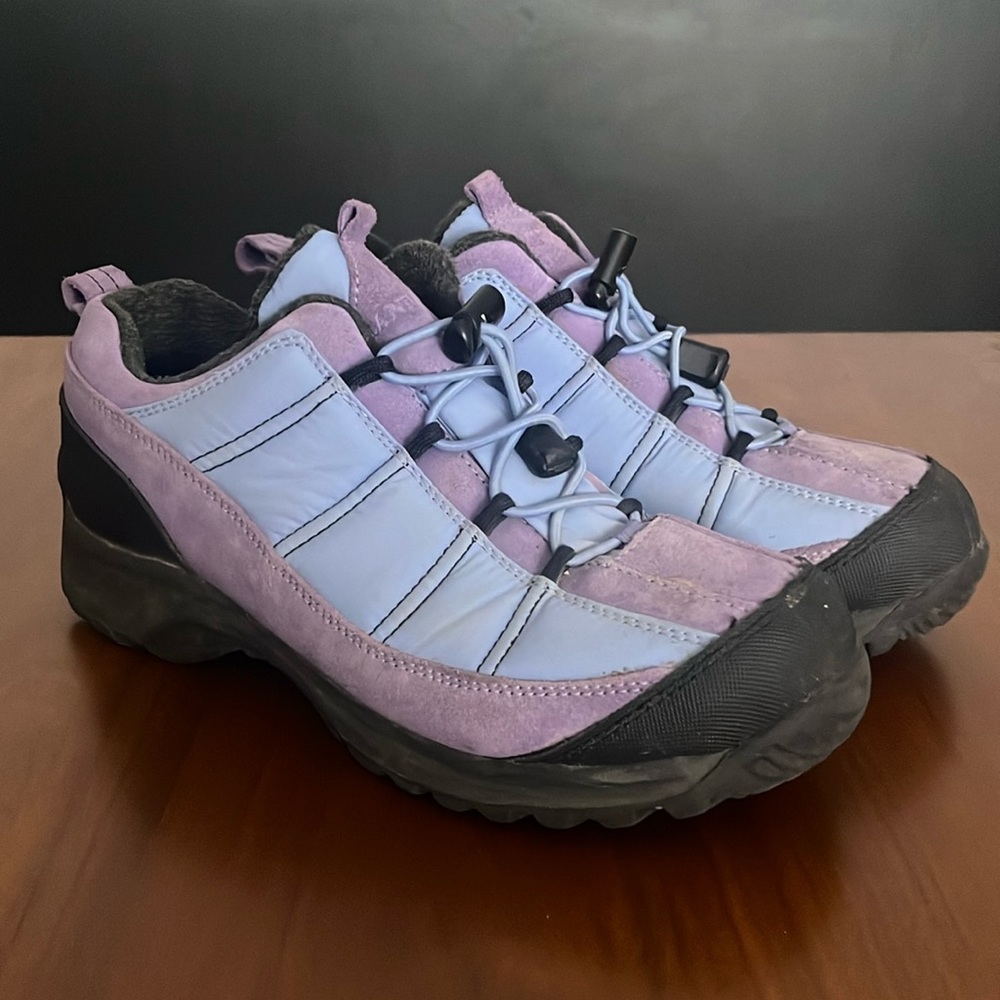 Lands End, suede quilted hiking shoe, size 8